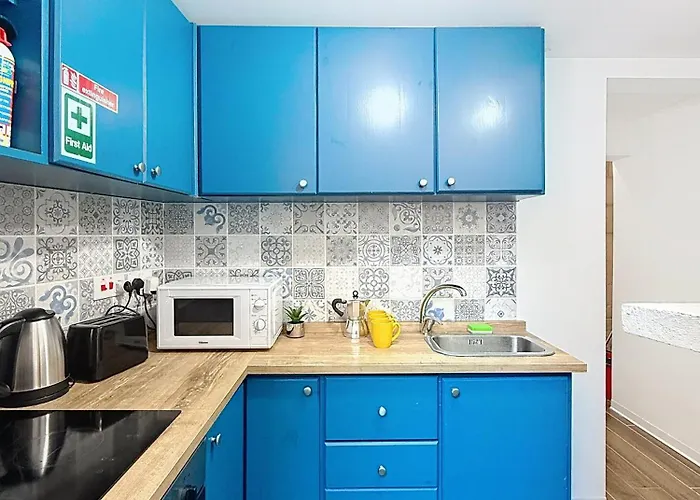 Charming Maltese Townhouse - Prime Gzira Location * Gzira