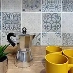 Charming Maltese Townhouse - Prime Location 度假居