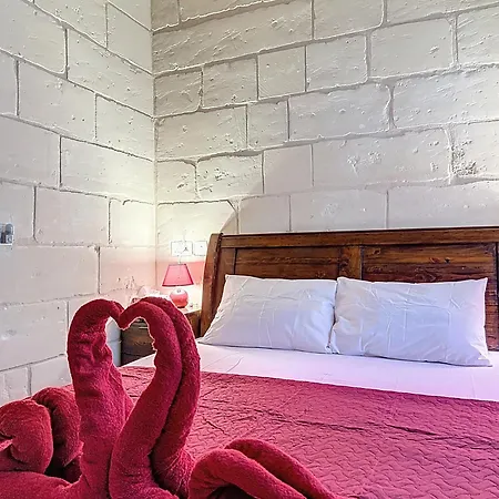 Holiday home Charming Maltese Townhouse - Prime Location *